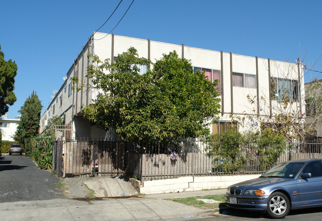 4337 Burns Ave in Los Angeles, CA - Building Photo