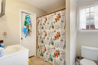 8311 Livingston Ave in Chalmette, LA - Building Photo - Building Photo