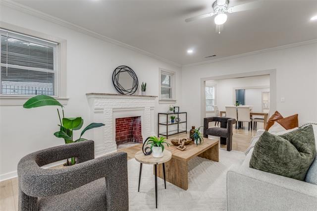 922 Cristler Ave in Dallas, TX - Building Photo - Building Photo