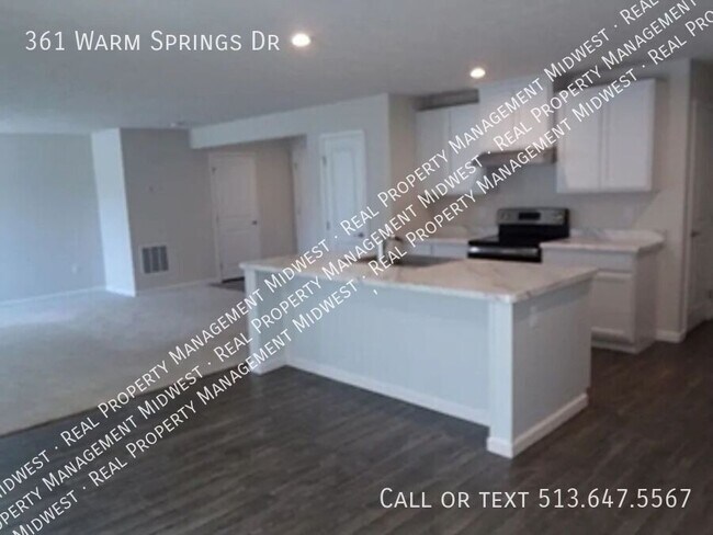 361 Warm Springs Dr in Fairborn, OH - Building Photo - Building Photo