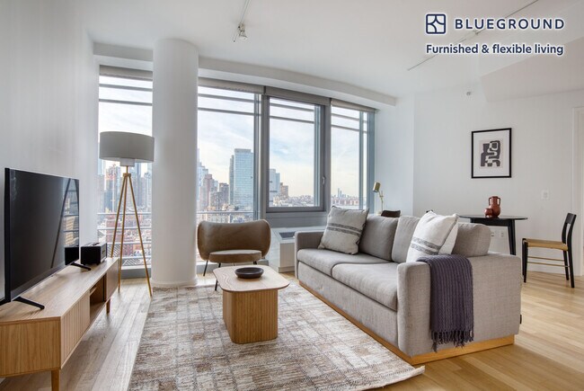 550 W 54th St