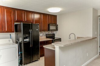 719 Roswell Ave-Unit -Unit C in Norfolk, VA - Building Photo - Building Photo