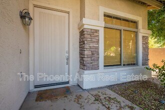 2287 W Periwinkle Way in Chandler, AZ - Building Photo - Building Photo