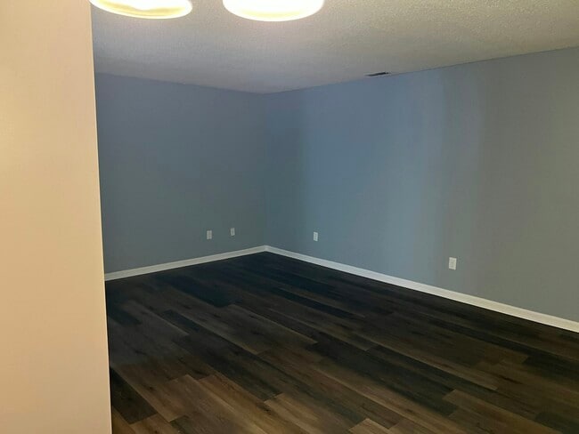 1526 Fort Bragg Rd in Fayetteville, NC - Building Photo - Building Photo