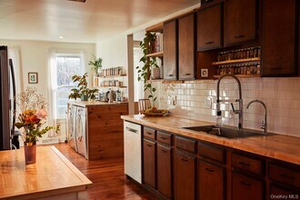 789 Salisbury Turnpike in Red Hook, NY - Building Photo - Building Photo