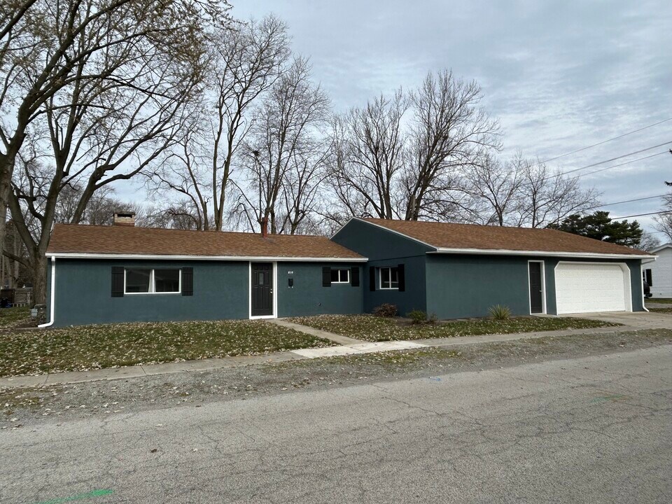 810 Mc Connell St in Findlay, OH - Building Photo