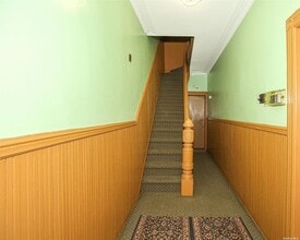 47-10 11th St in Queens, NY - Building Photo - Building Photo
