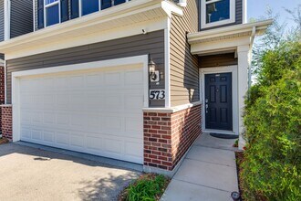 573 Watercress Dr in Aurora, IL - Building Photo - Building Photo