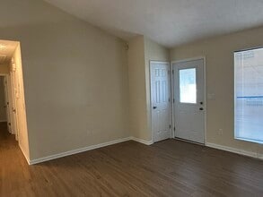 5538 Summer Ln in Atlanta, GA - Foto de edificio - Building Photo