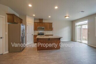5809 NE 71st Ave in Vancouver, WA - Building Photo - Building Photo