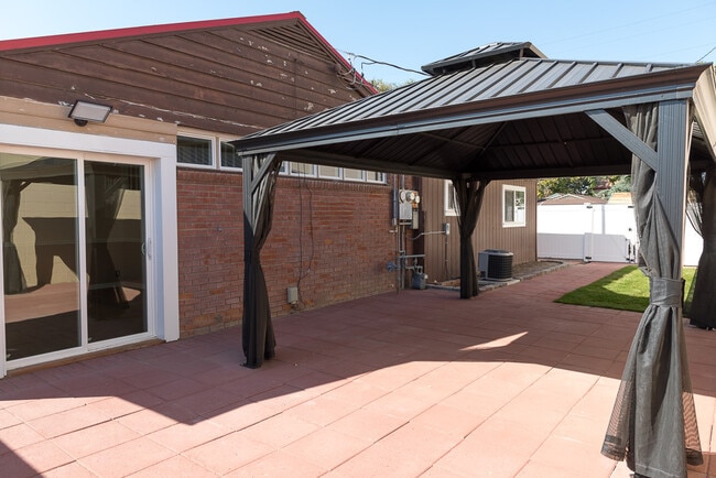 398 SW 12th St in Ontario, OR - Building Photo - Building Photo