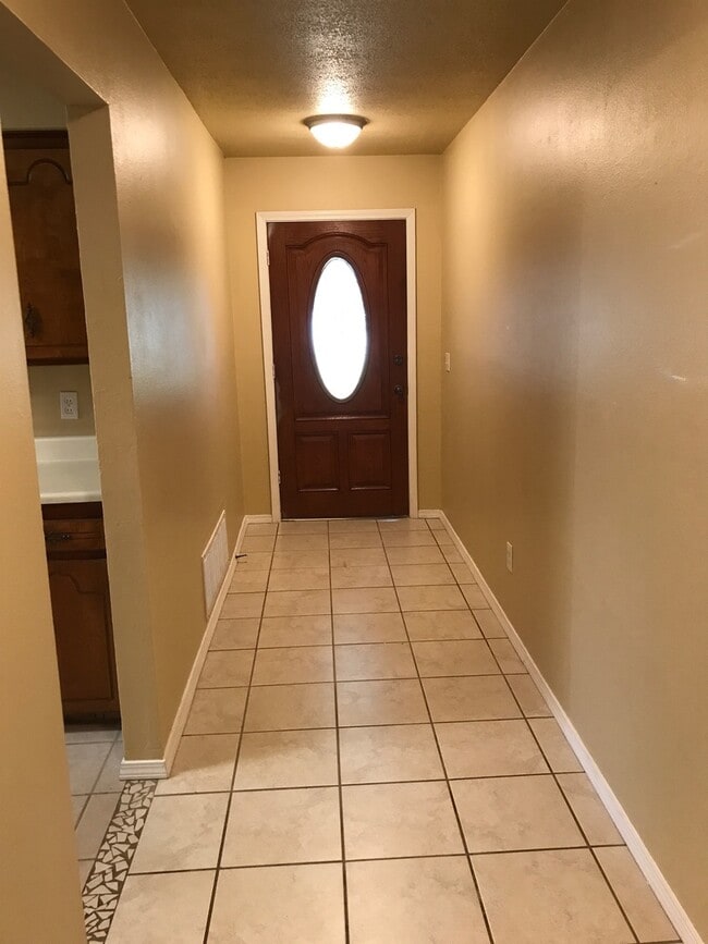 5222 Clearwater Ct in Amarillo, TX - Foto de edificio - Building Photo
