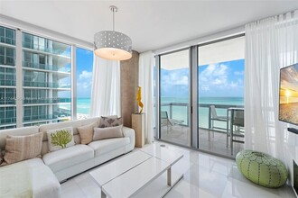 6899 Collins Ave, Unit 1205 in Miami Beach, FL - Building Photo - Building Photo