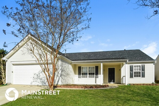 1008 Glen Hollow Dr in Indian Trail, NC - Building Photo - Building Photo