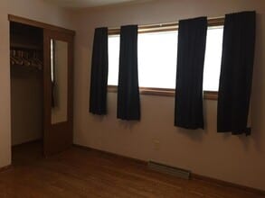 4815 Woodland Ave in Duluth, MN - Building Photo - Building Photo