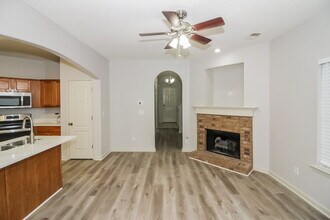 1254 Carlton Ridge Dr in Cordova, TN - Building Photo - Building Photo