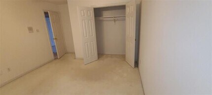 7523 Aberdon Rd in Dallas, TX - Building Photo - Building Photo