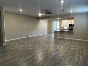 16562 W Charlotte Dr in Surprise, AZ - Building Photo - Building Photo