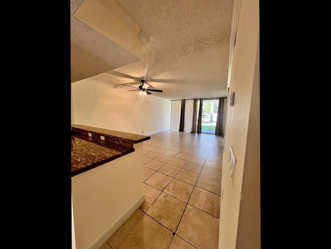8266 NW 24th St, Unit 8266 in Coral Springs, FL - Building Photo - Building Photo