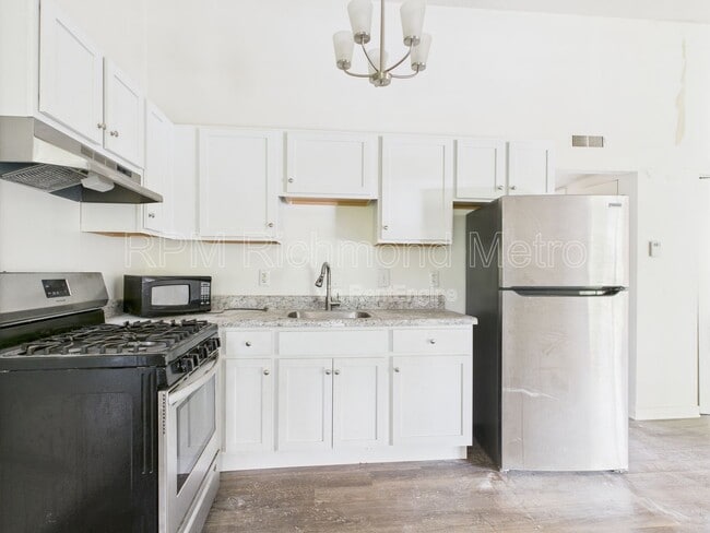 property at 3202 Midlothian Tpke