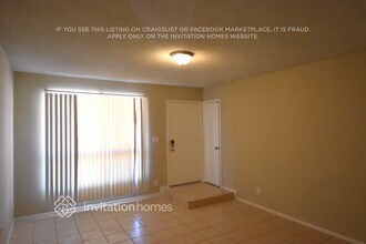 3017 N 86th Ave in Phoenix, AZ - Foto de edificio - Building Photo