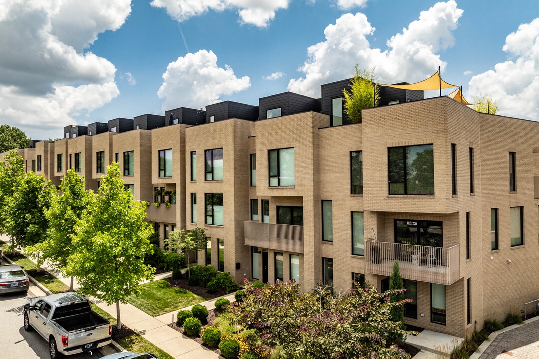 Linden Row in Nashville, TN - Building Photo