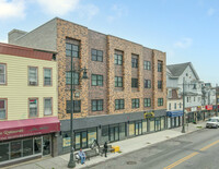 941-945 Main St in Paterson, NJ - Foto de edificio - Building Photo