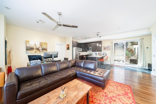 635 6th St in Hoboken, NJ - Building Photo - Building Photo