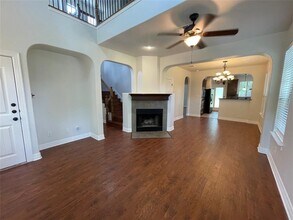 1806 Crown Dr in Austin, TX - Building Photo - Building Photo