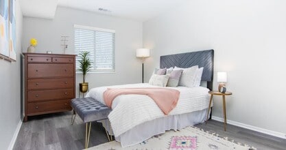 Riverbend Apartments in Indianapolis, IN - Building Photo - Building Photo