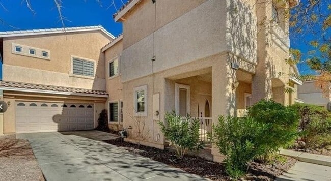 1684 Spotted Wolf Ave in Las Vegas, NV - Building Photo - Building Photo