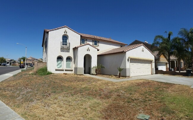 1452 Cumberland Ct in Perris, CA - Foto de edificio - Building Photo