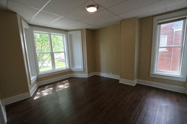 815-815 N 7th St in Burlington, IA - Building Photo - Building Photo
