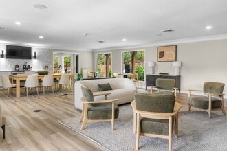 Riverchase Landing in Hoover, AL - Building Photo - Building Photo