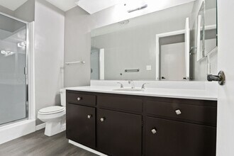 1111 17th St in Santa Monica, CA - Foto de edificio - Building Photo