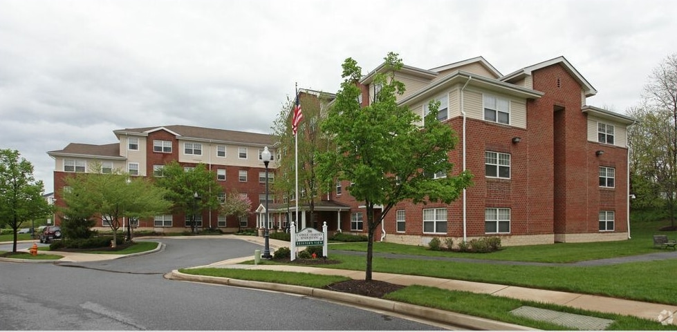 The Meadows of Reisterstown II in Reisterstown, MD - Foto de edificio
