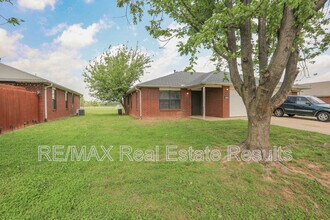 2219 W Roselawn St in Rogers, AR - Building Photo - Building Photo