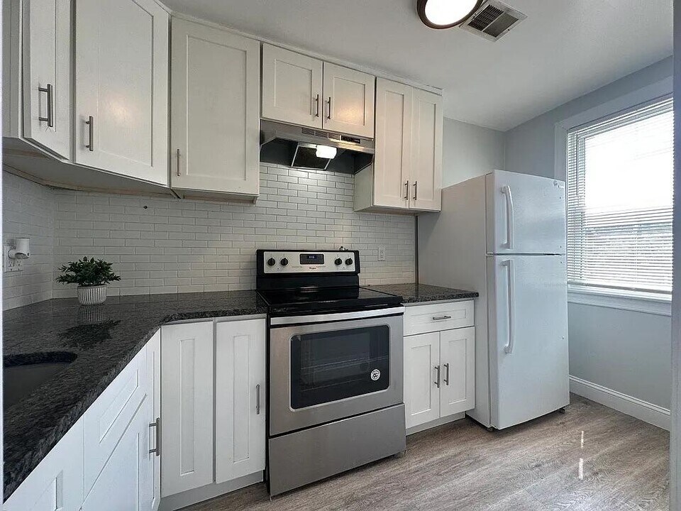 6424 Marsden St in Philadelphia, PA - Building Photo