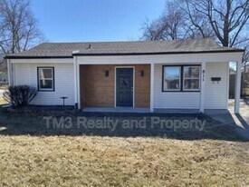 811 W Sheridan St in Olathe, KS - Building Photo