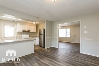 201 Indian Trail in Wendell, NC - Building Photo - Building Photo