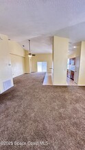 1055 Venetian Dr in West Melbourne, FL - Building Photo - Building Photo