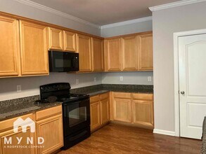 1313 Stone Bay Dr SW in Atlanta, GA - Building Photo - Building Photo