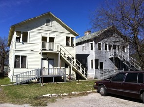 1712-1718 N Olive St in San Antonio, TX - Building Photo - Building Photo