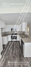 2582 E Gunnison Way in Colton, CA - Building Photo - Building Photo