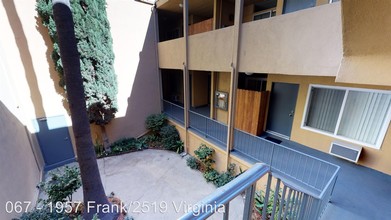 1957 Frank St in Santa Monica, CA - Building Photo - Building Photo