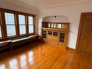 3031 S 44th St in Milwaukee, WI - Building Photo - Building Photo