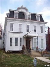 1115 W Walnut St in Allentown, PA - Building Photo - Building Photo