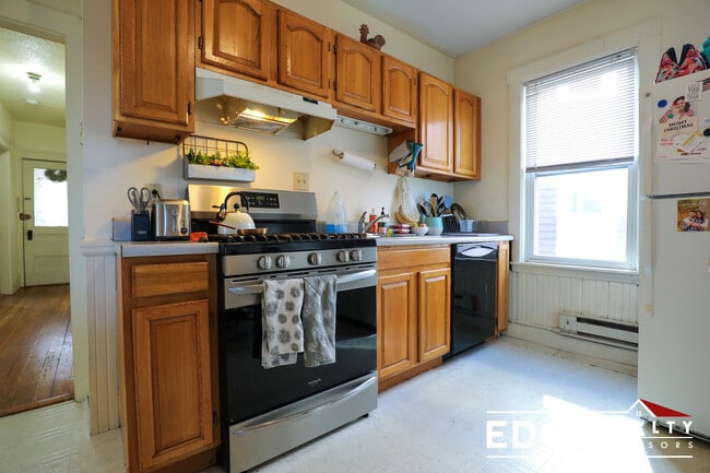 property at 44 Easton St