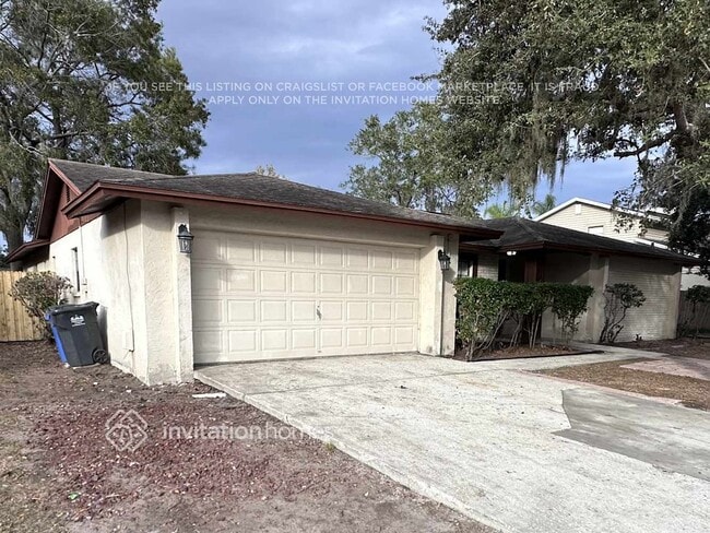 1204 Letona Ln in Valrico, FL - Foto de edificio - Building Photo