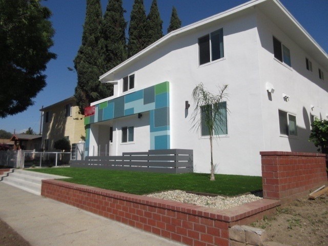 7218 Whittier Ave in Whittier, CA - Building Photo